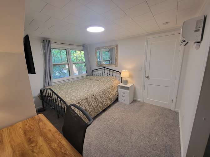 Cassandra and Etienne's room