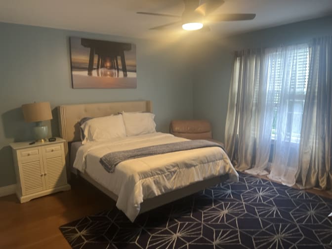 Diamond745ill's room