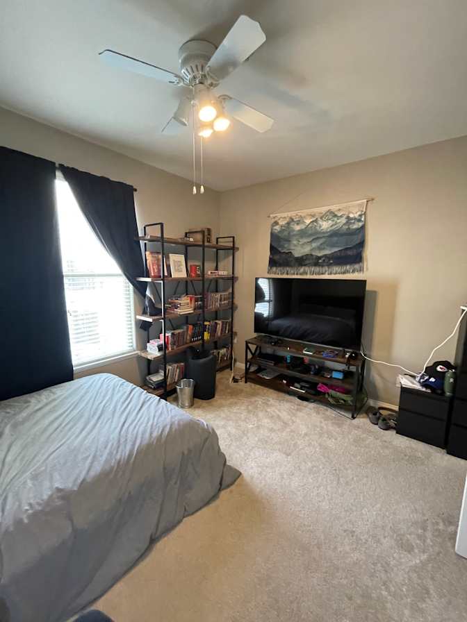 Valentin's room