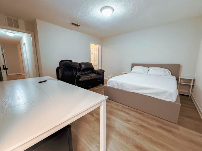 PadSplit's room
