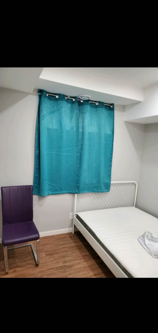 Olulade's room