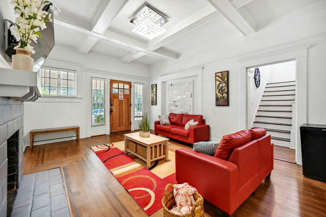 CL&C Property Management and Consulting's room