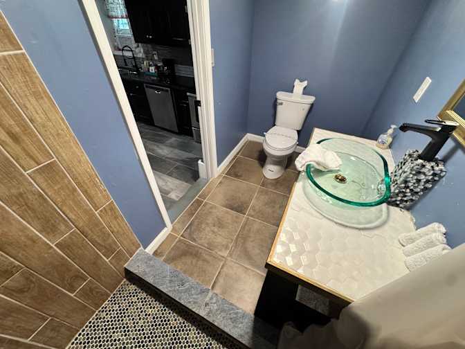 Alcove Rooms's room