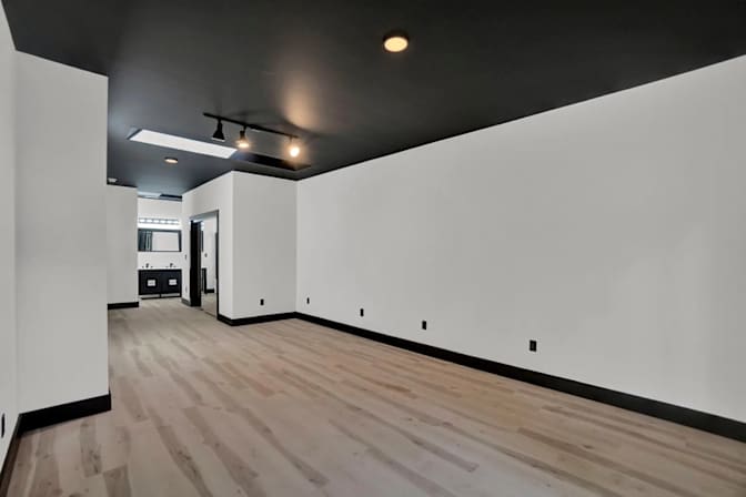 Alcove Rooms's room