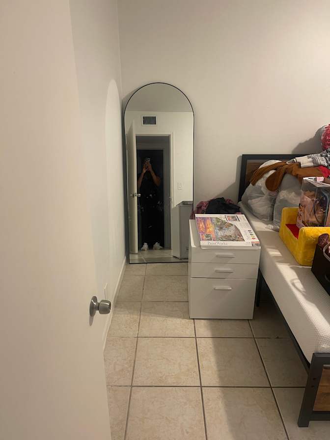 Kate's room