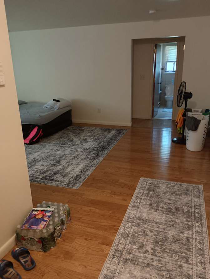 Rolando's room