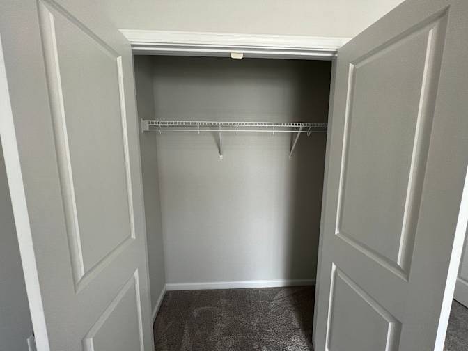 Alcove Rooms's room