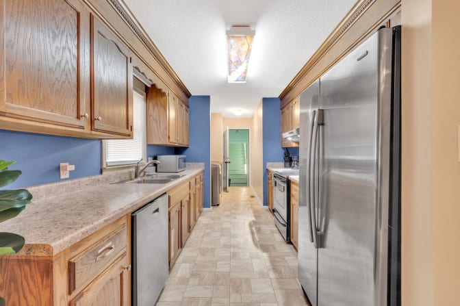 lifedoorrentals's room