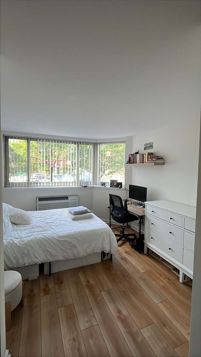 Maximilian's room