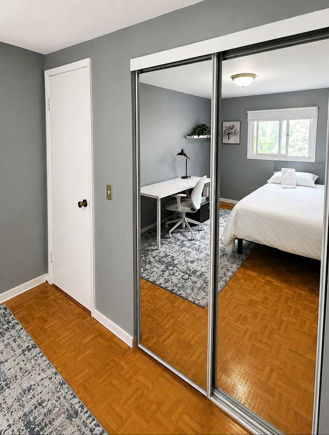 North York - Photo 16