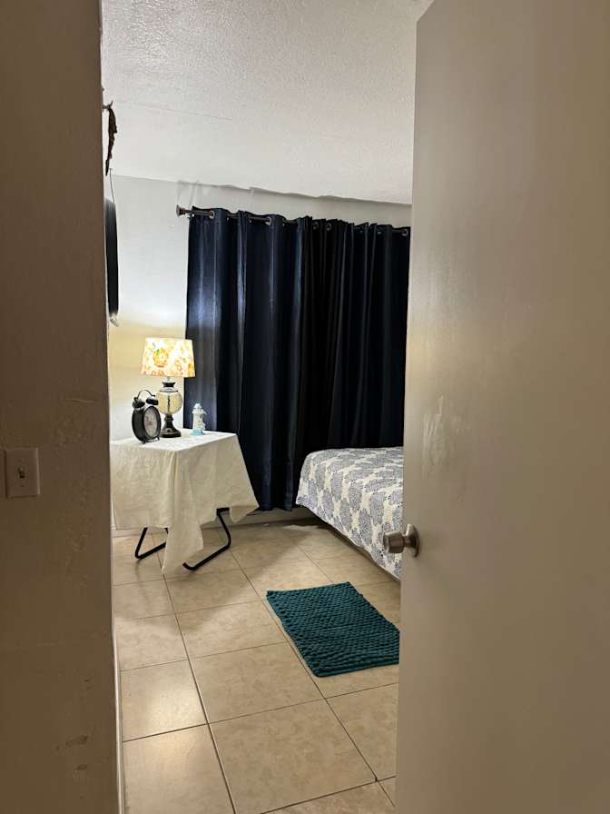 Xiomara's room