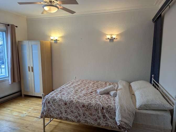 LEI XU's room