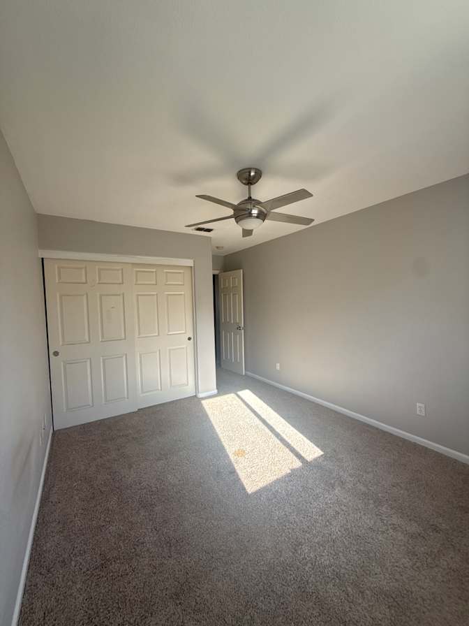 LuxeRealestate's room