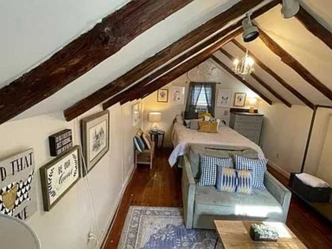Jennifer's room