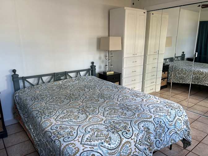 Lisa's room