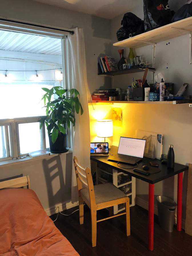 Vincent Molumby's room