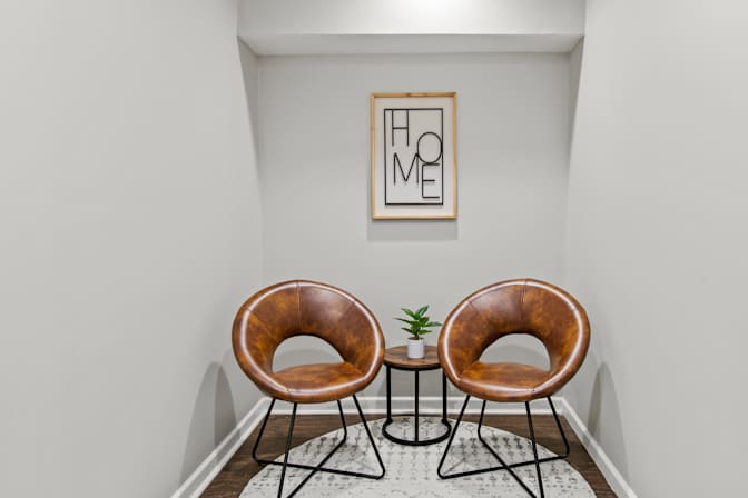 lifedoorrentals's room