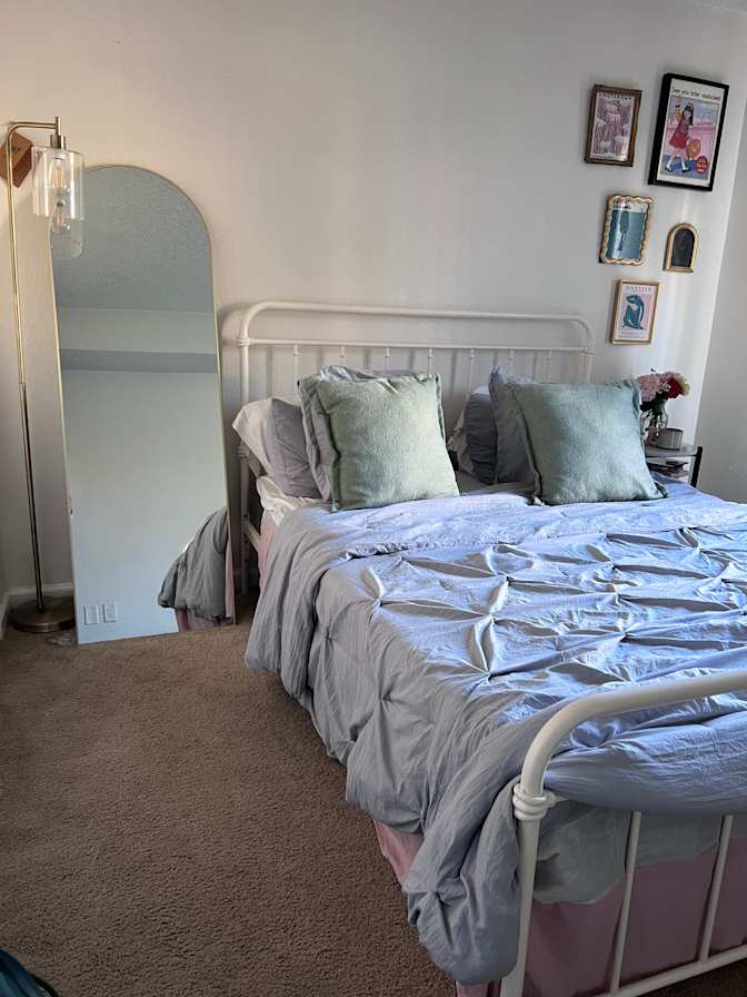 Agita's room