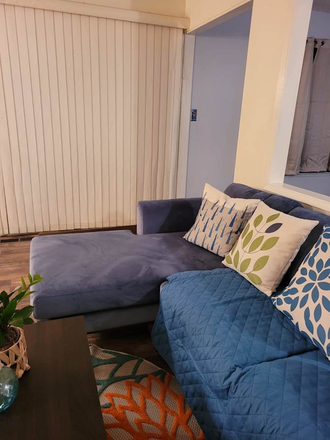 E's room