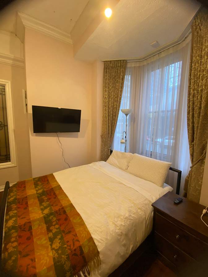 Solange's room