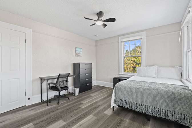 PadSplit's room