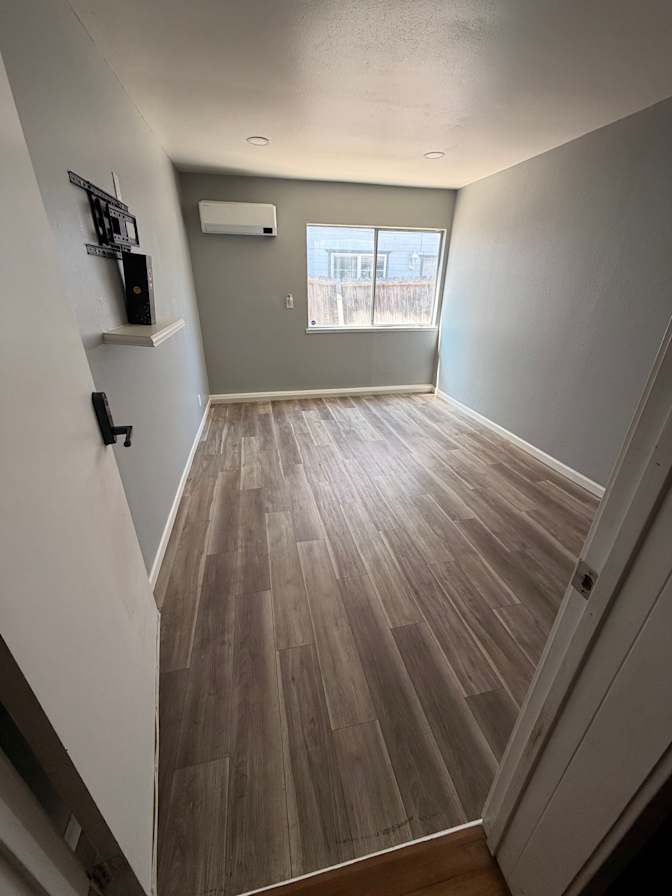 Elliott's room