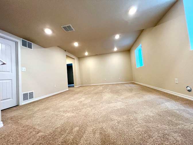 GENE ROMERO's room