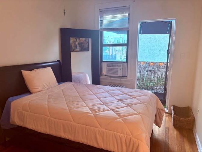 Sahara's room