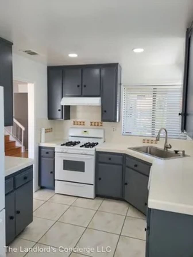 Carmen's room