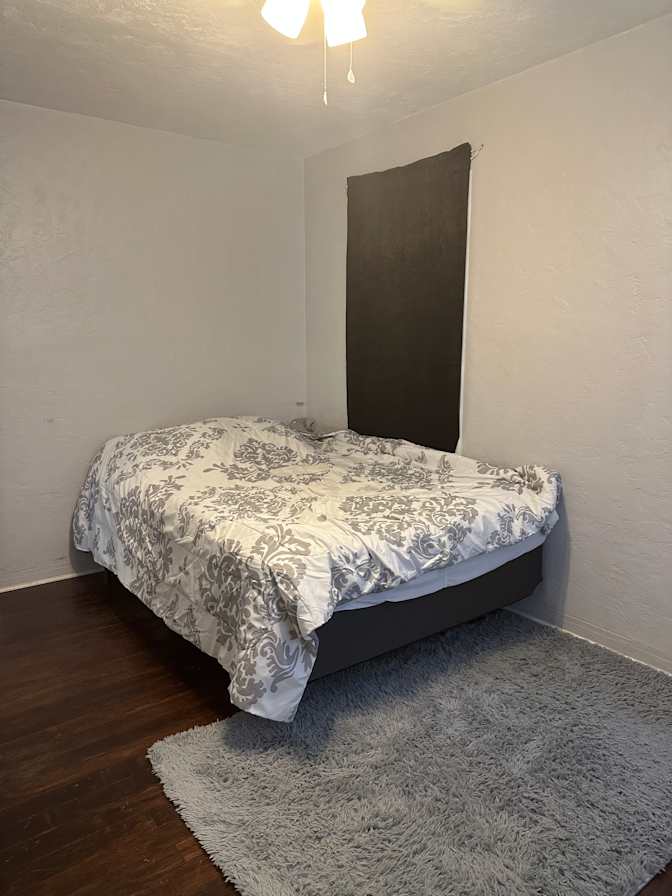Asami's room