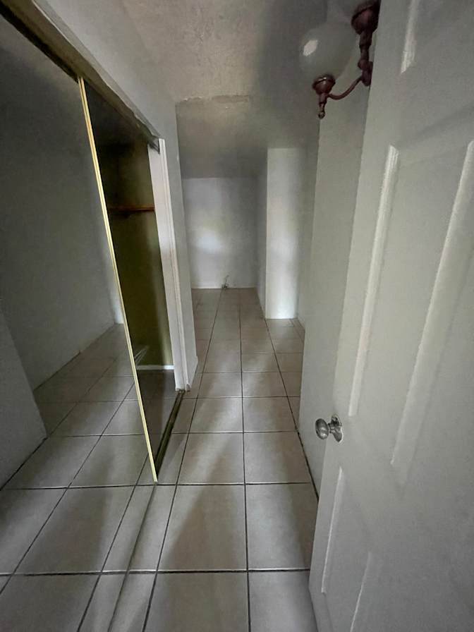 Guillermo Acosta's room