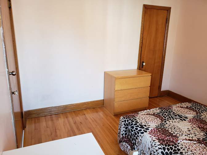LEI XU's room