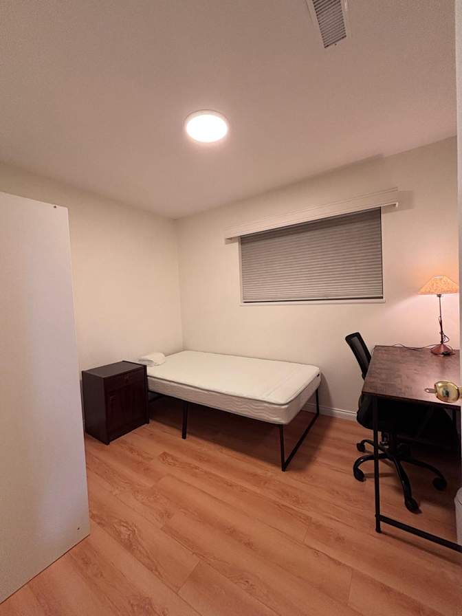 Desmond Chow's room
