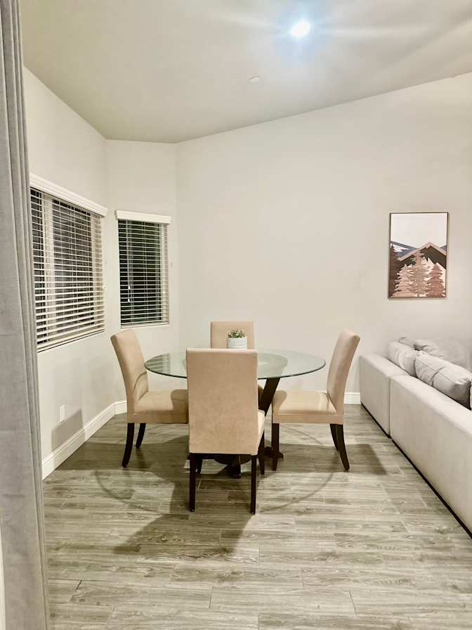 Irving Hernandez's room