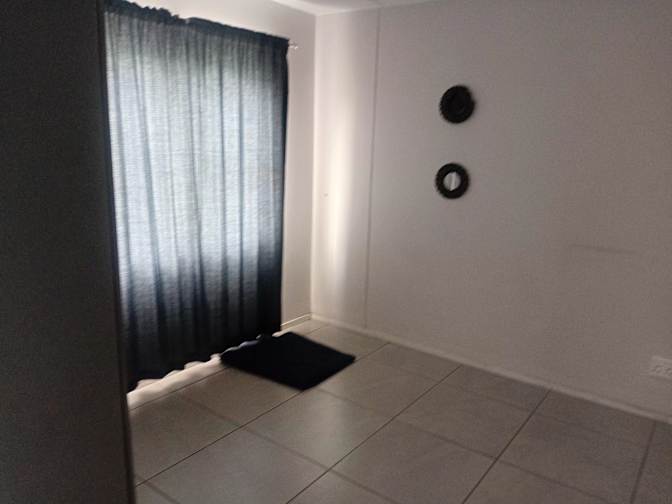 T JABANI's room