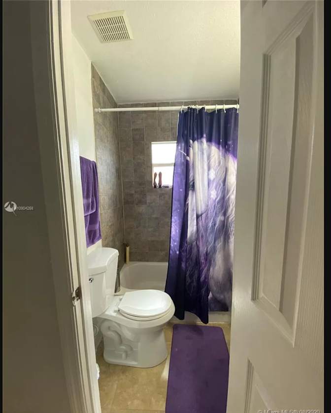 Clayon's room