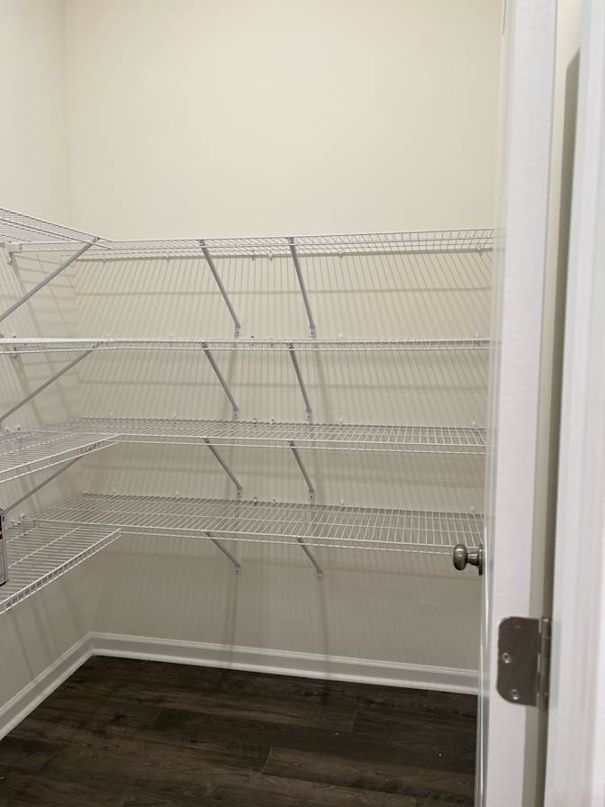 Alcove Rooms's room