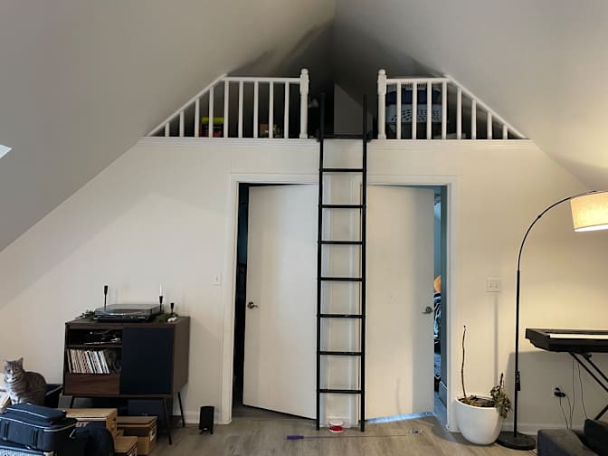 Jonathan Bekas's room