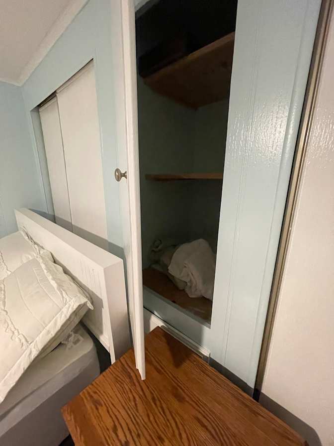 Donna's room