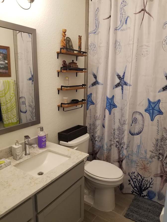 Heidi Jones's room