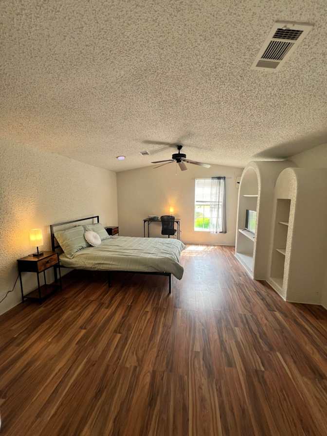 Rizing Phoenix Management's room