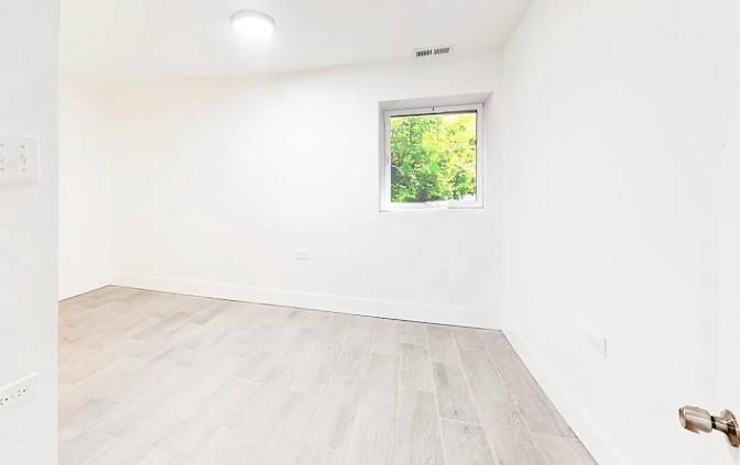 Louis's room