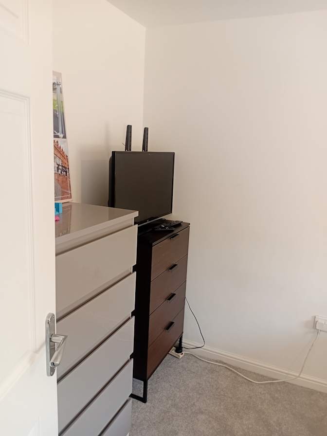 Simon's room