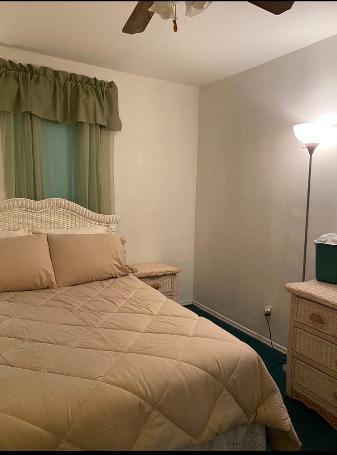 Deon's room