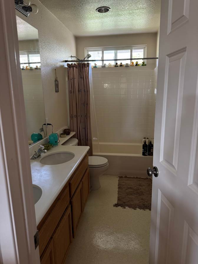 ron lemen's room