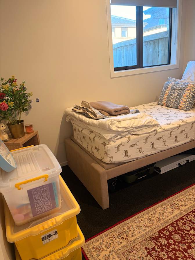 Jaslina's room