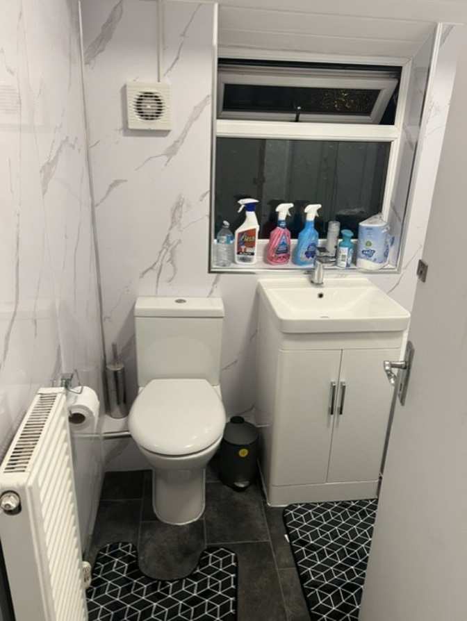 Ali's room