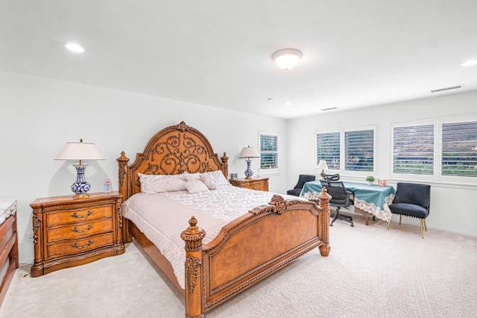 Sandy's room
