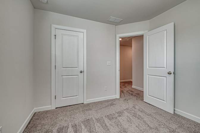 Alcove Rooms's room