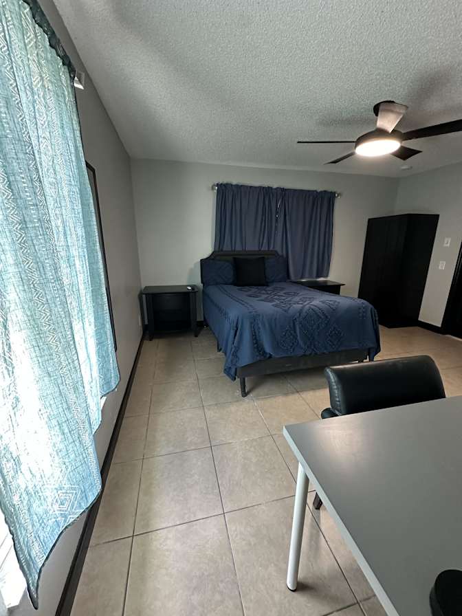 PadSplit's room
